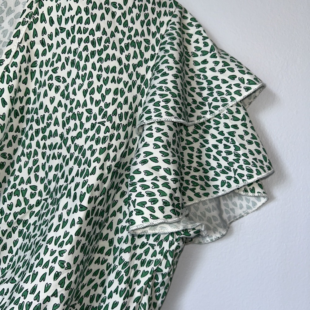 Short Sleeve Romper Shorts All Over Hearts‎ B Neck Ruffle Sleeve L  8/10 - Picture 4 of 9